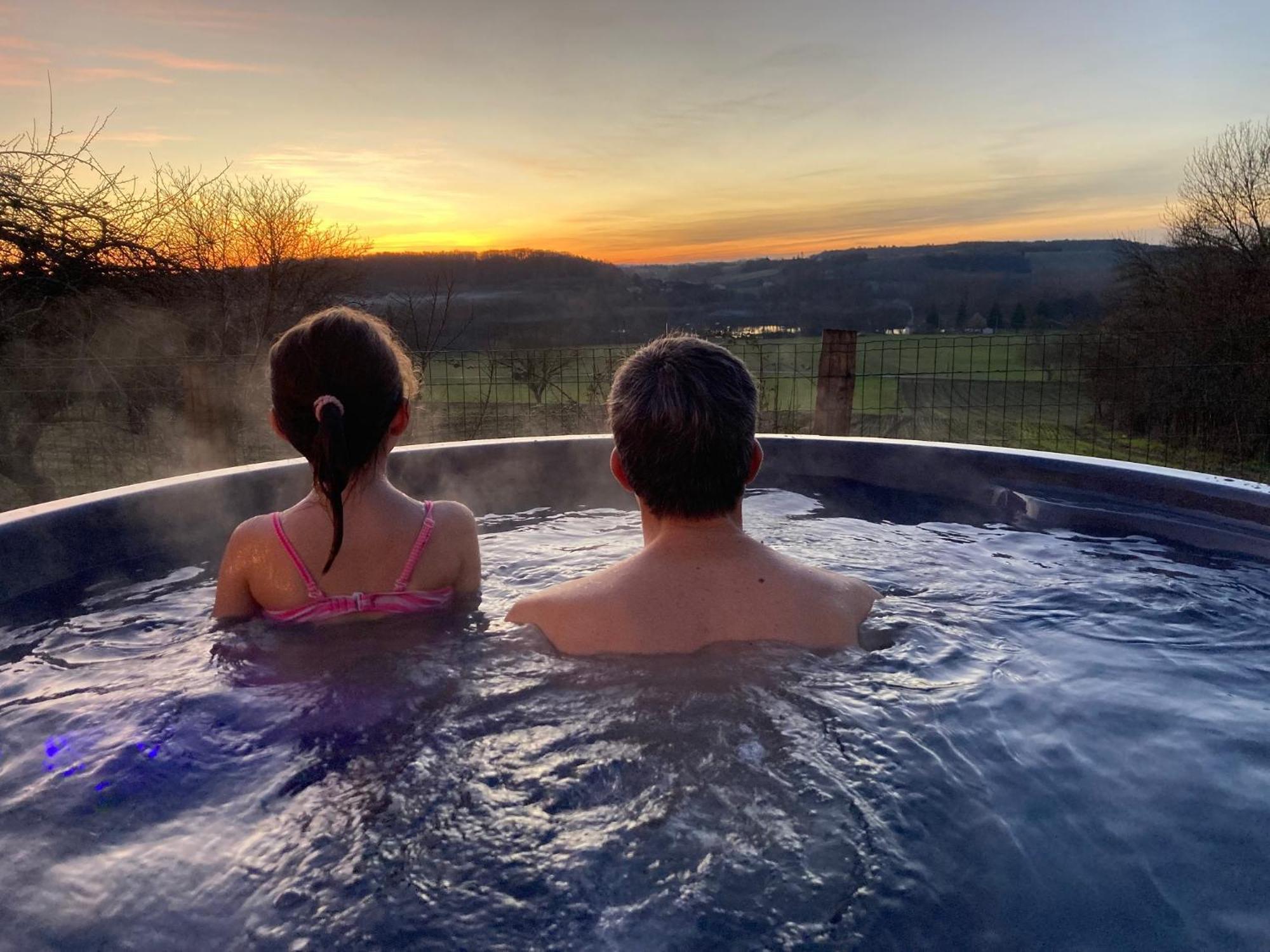 Spa Nordique Avec Vue Sur La Campagne Saint-Paul-Lizonne 외부 사진