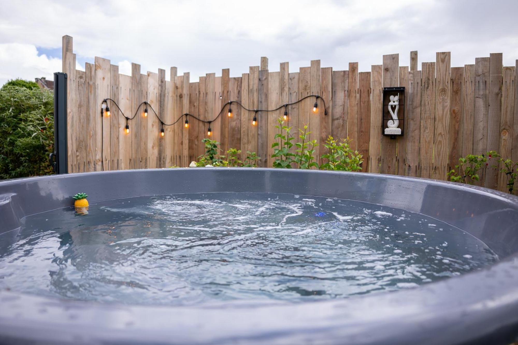 Spa Nordique Avec Vue Sur La Campagne Saint-Paul-Lizonne 외부 사진